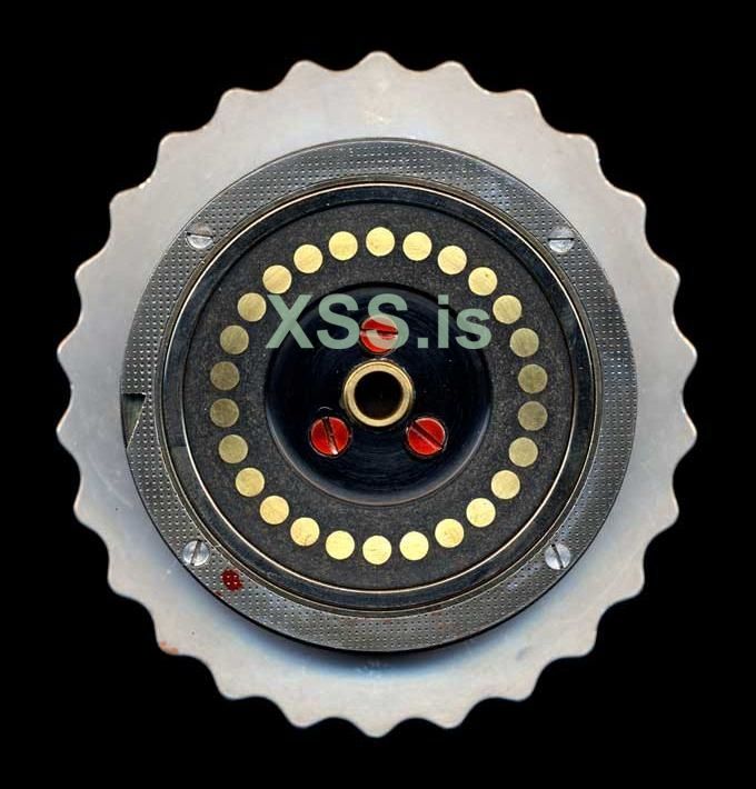 Enigma-rotor-flat-contacts.jpg