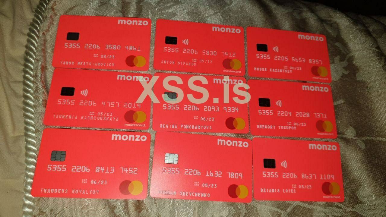 monzo kards.jpg