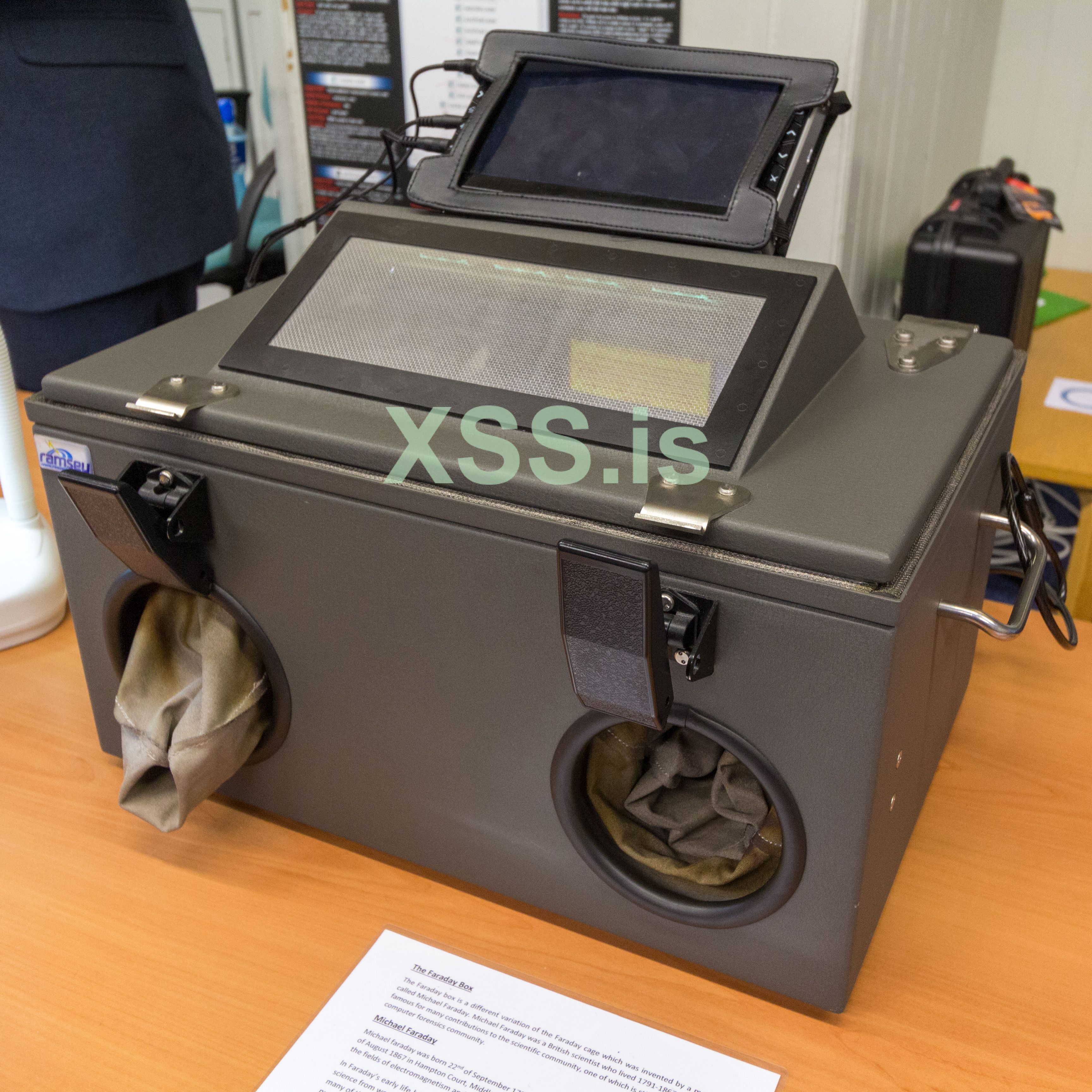 Faraday_box.jpg